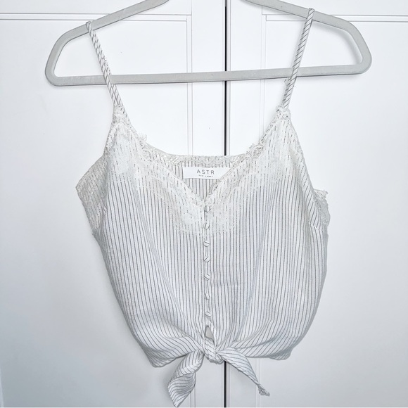 Astr The Label Tie Front Striped Lace Tank Small - Picture 2 of 11